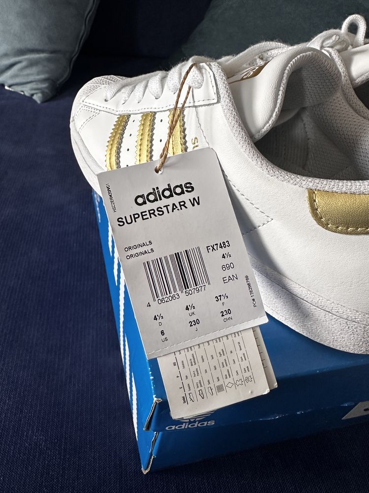 Продам взуття Adidas superstar