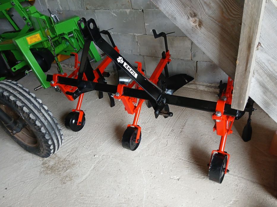 ** Obsypnik Akpil  pielnik  super stan **