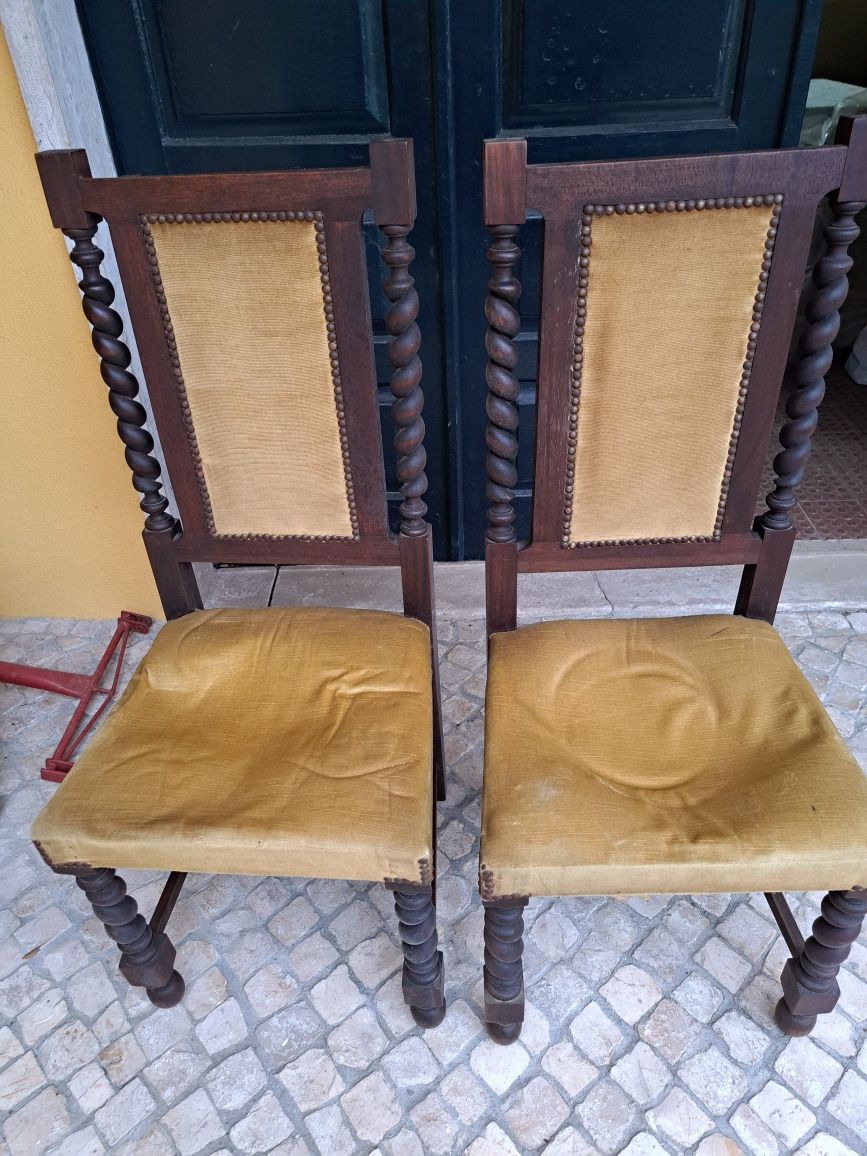 Cadeiras veludo antiguidade