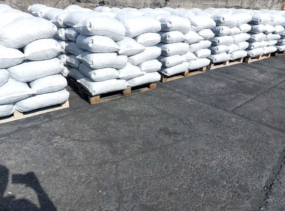 Купити деревне вугілля та брикети RUF, PINI KAY, NESTRO високої якості