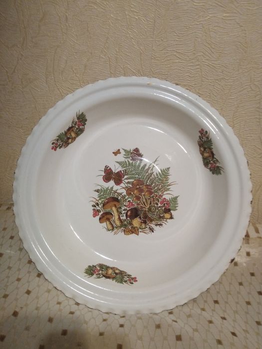 Блюдо емальоване часів СРСР. Нове.