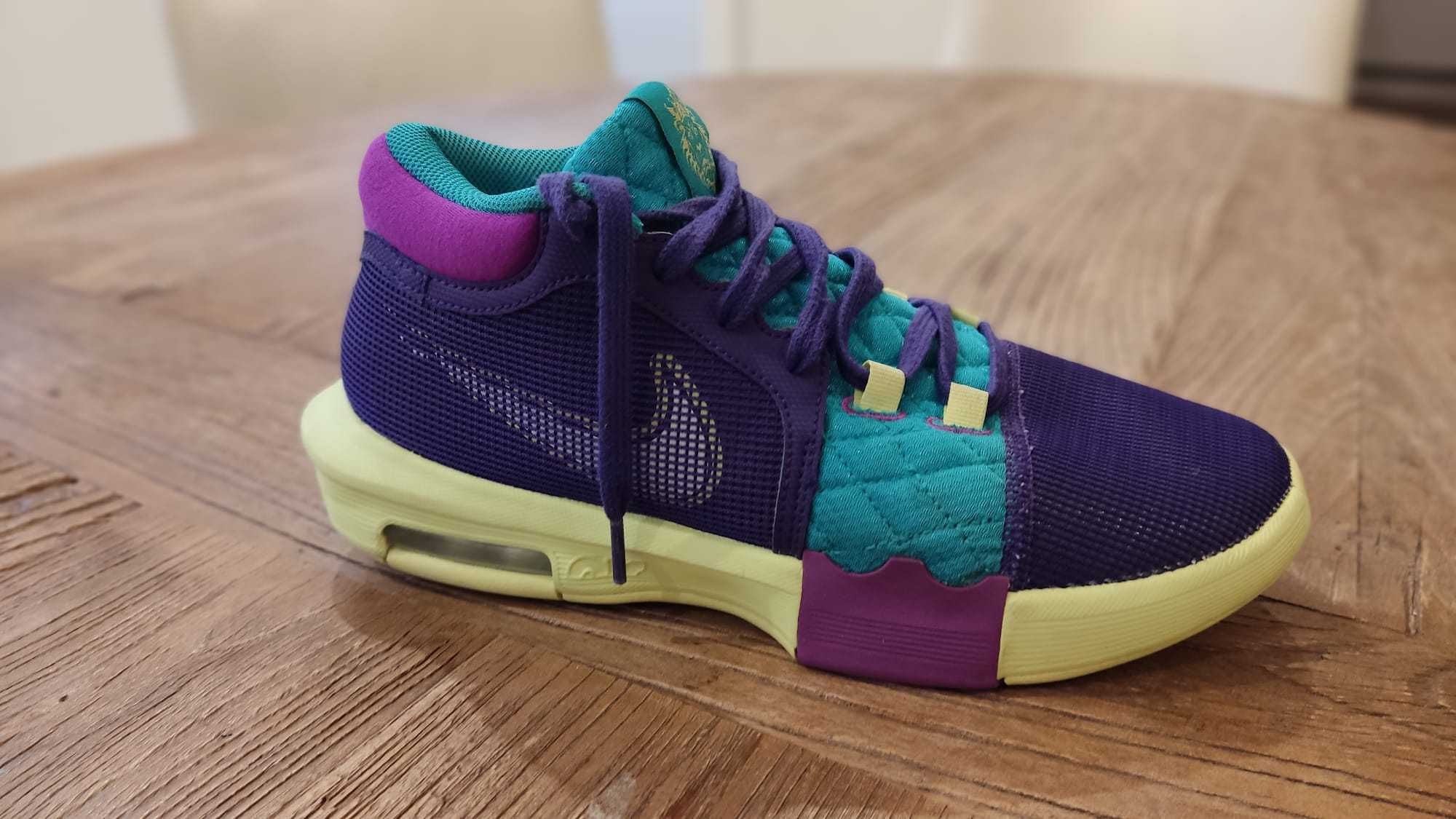 Nike Lebron Witness VIII. ROZMIAR EUR 41. Fioletowo/Białe. Jak NOWE.