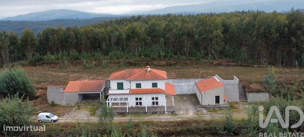 Casa / Villa T4 em Pedrógão Grande de 281,00 m2