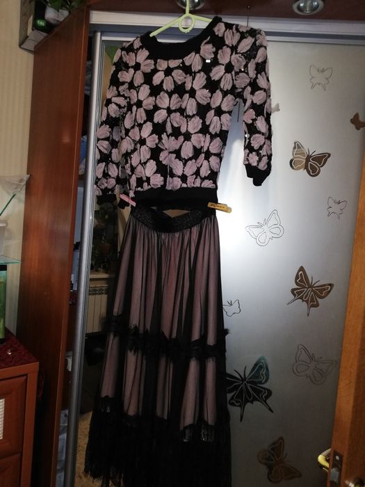 Костюм на дівчину