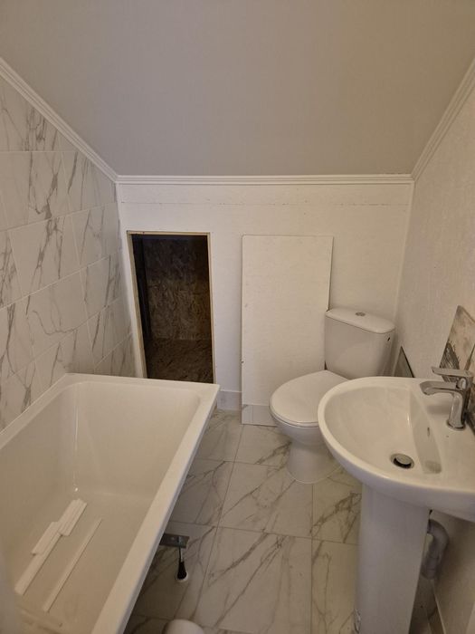 Автономний будинок для великої сім'ї в тихому місці++бізнес