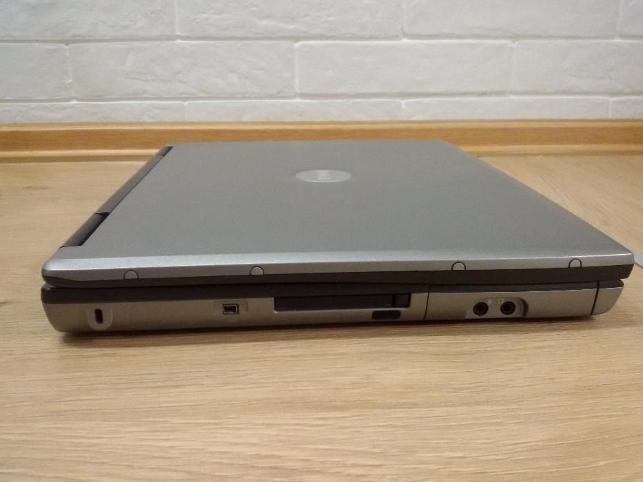 Ноутбук DELL Latitude D520