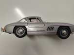 mercedes sl300 da burago escala 1/24