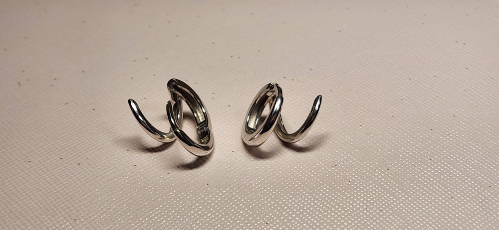 Продам срібні сережки