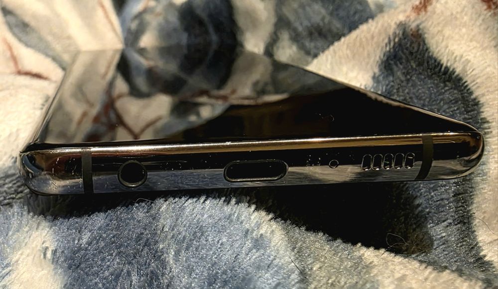 Samsung galaxy s10 plus 1tb Ceramic Black