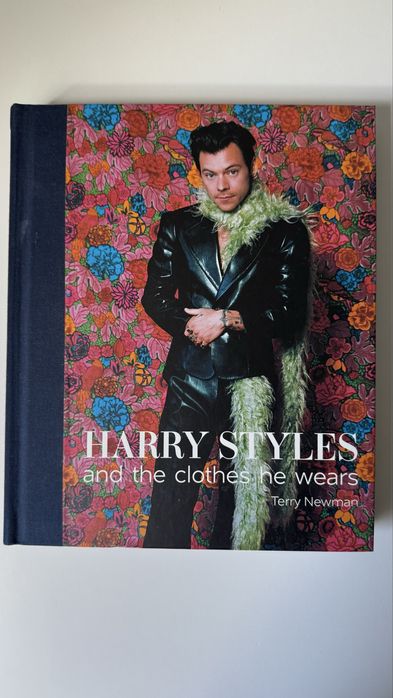Книга Harry Styles