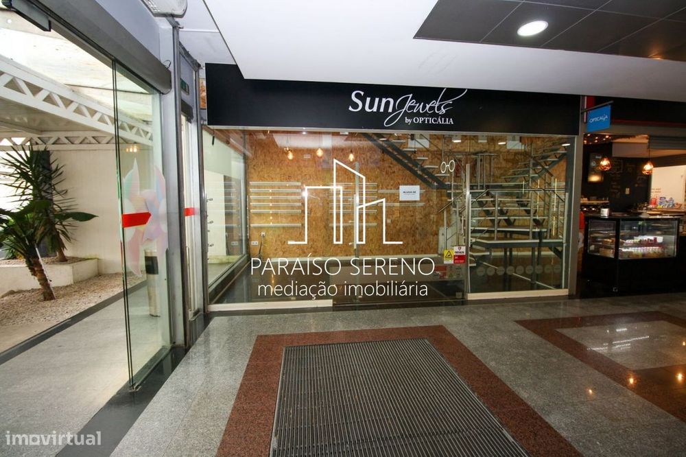 Loja para arrendamento no interior do Suil Park São João de Ver