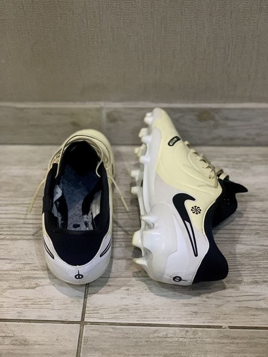 Бутси Nike Tiempo Legend 10 Academy Yellow/White DV4337-700