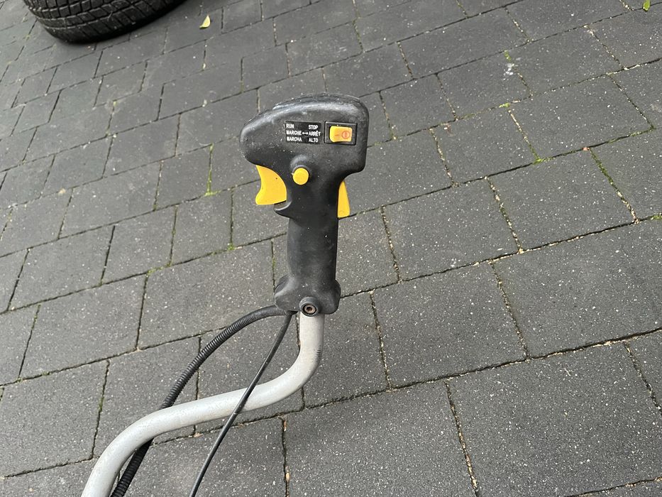 spalinowa kosiarka żyłkowa