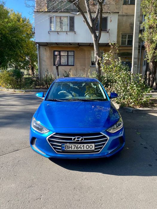 Hyundai Elantra 2018 продам