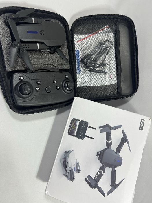 Продам квадрокотер с камерой Е88PRO вполностью новый