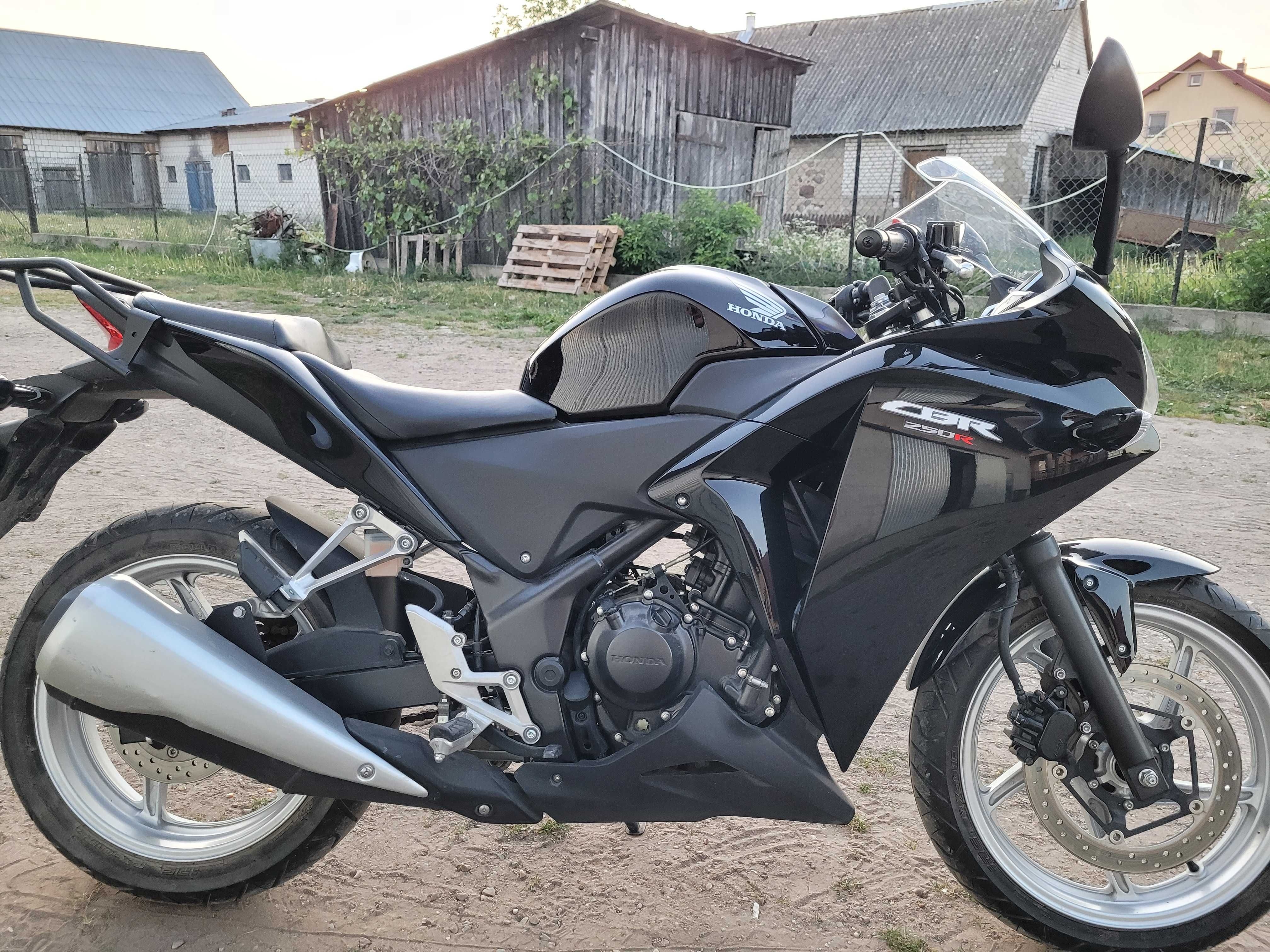 Honda CBR 250 R salon Polska