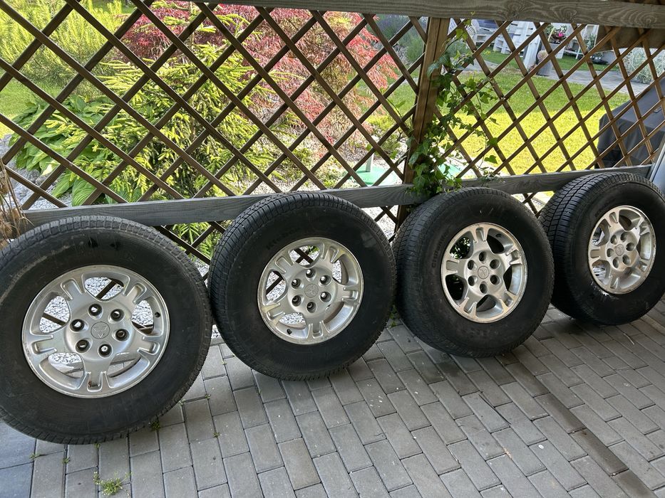 Koła do mitisubishi pajero 16