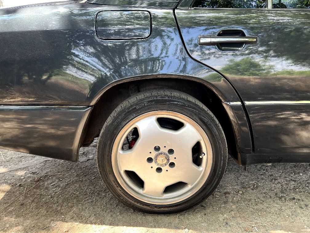 Mercedes-Benz Е124 4.2 1992