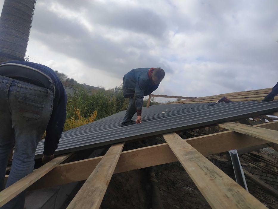 Монтаж кровли из профнастила
