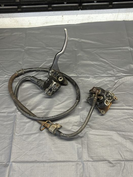 Zacisk hamulcowy przód przedni pompa hamulcowa HYOSUNG RX125 XRX