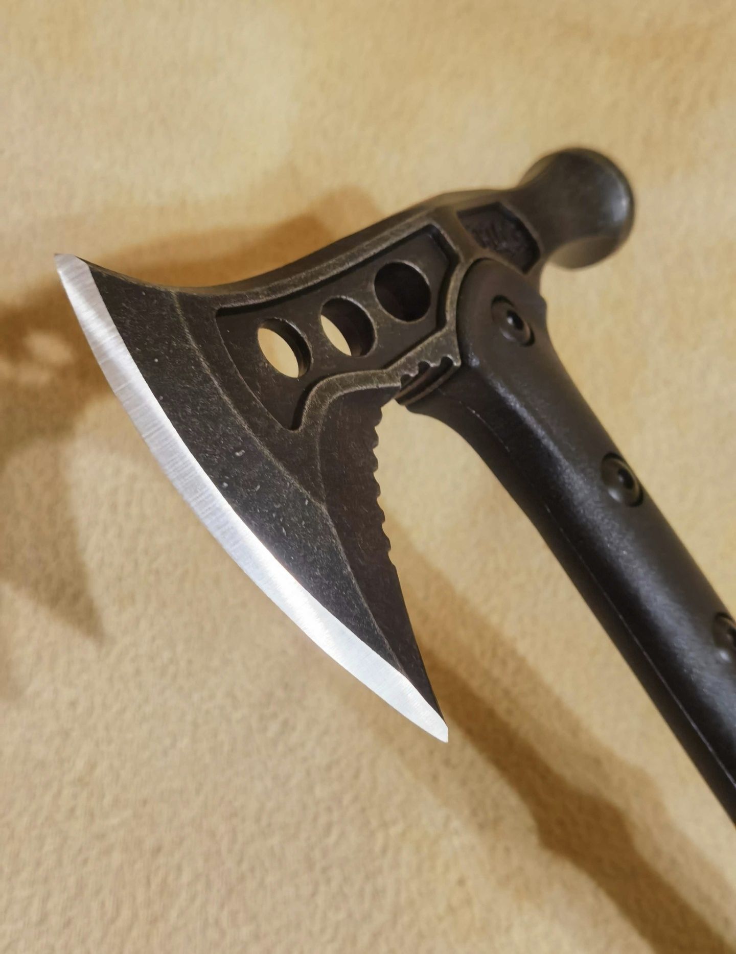 Siekierka, Toporek, Tomahawk/ Stal