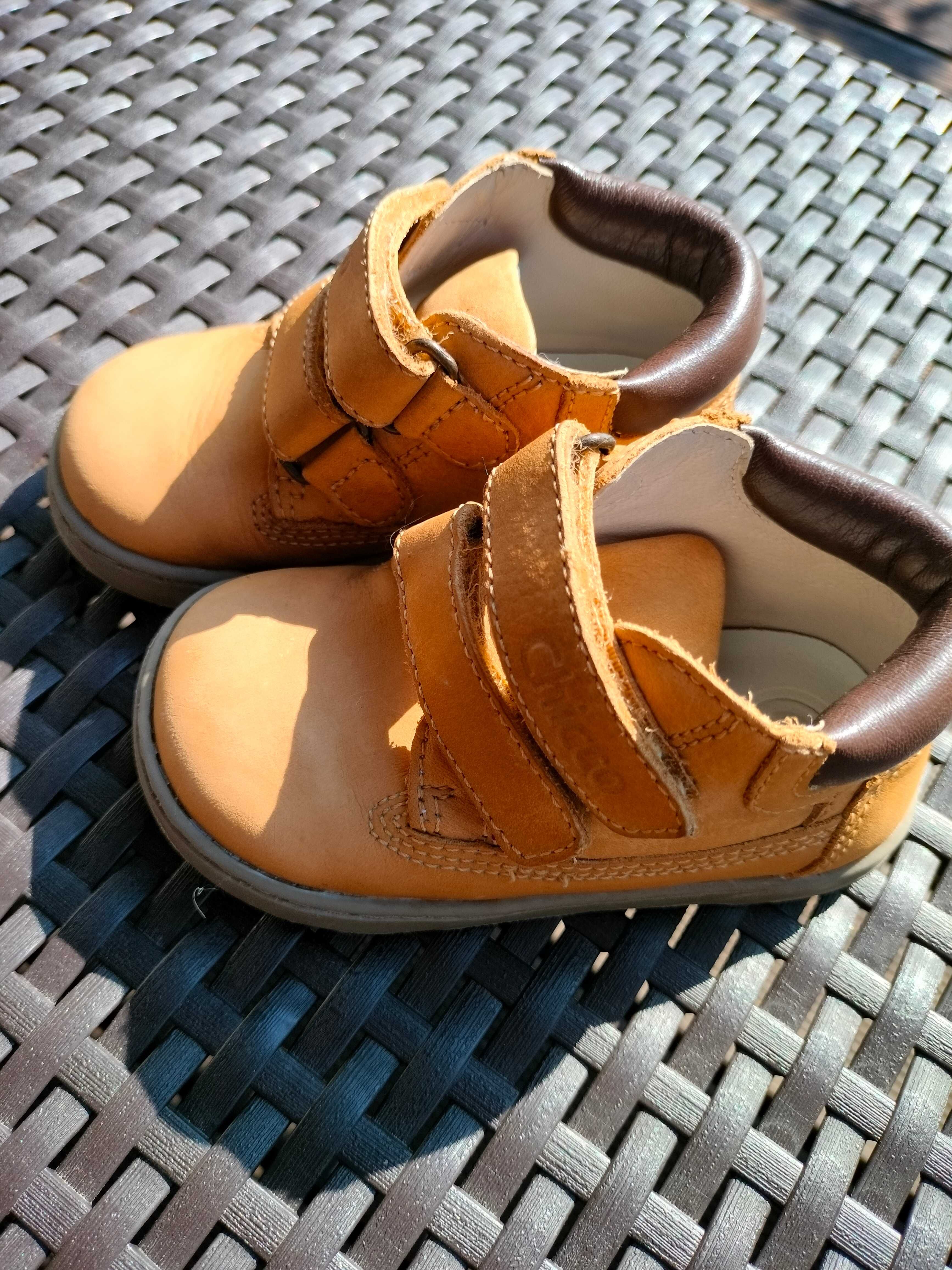 Buty trzewiki skórzane miękkie 21 stan idealny
