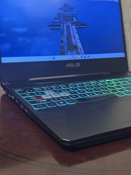 Игровой ноутбук IPS Asus TUF R5 GTX 1650 SSD