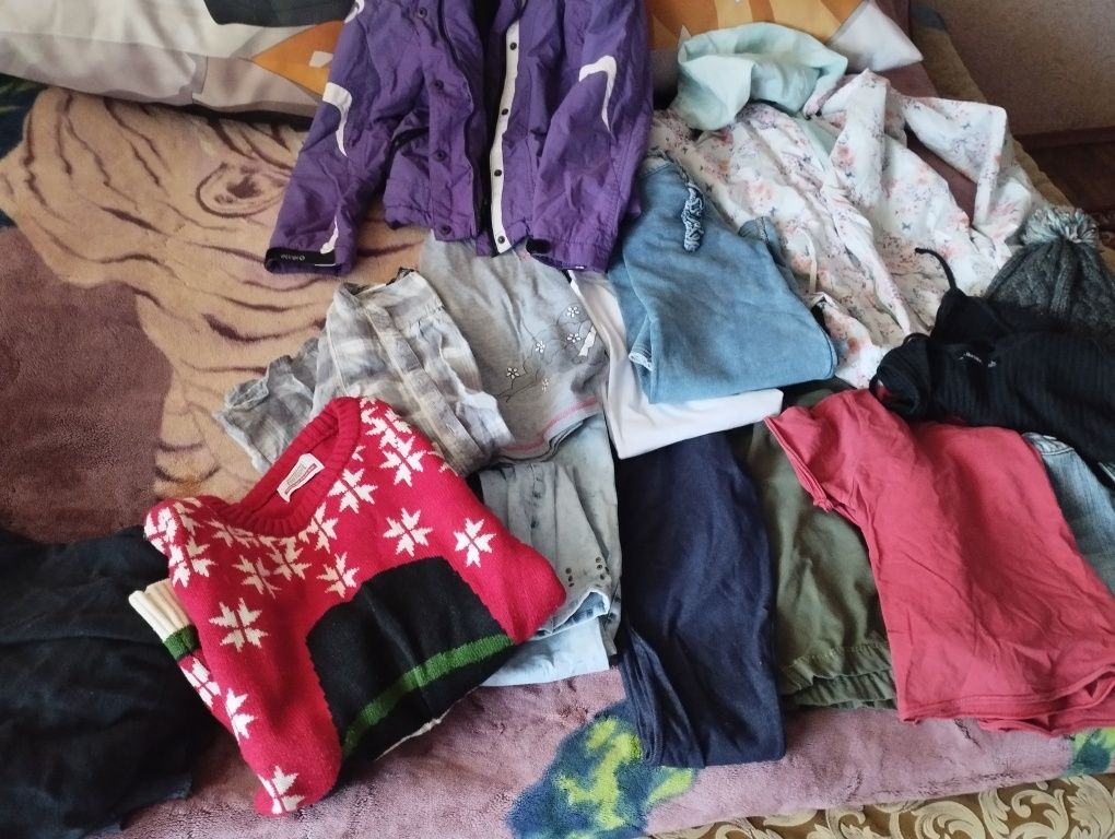 Віддам речі для віку 10-14 років