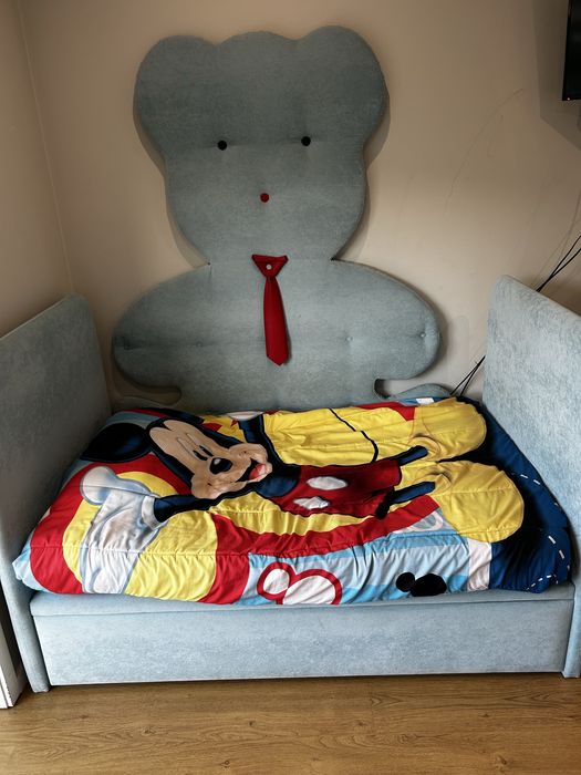 Cama Infantil com Cama Auxiliar — Cabeceira Ursinho