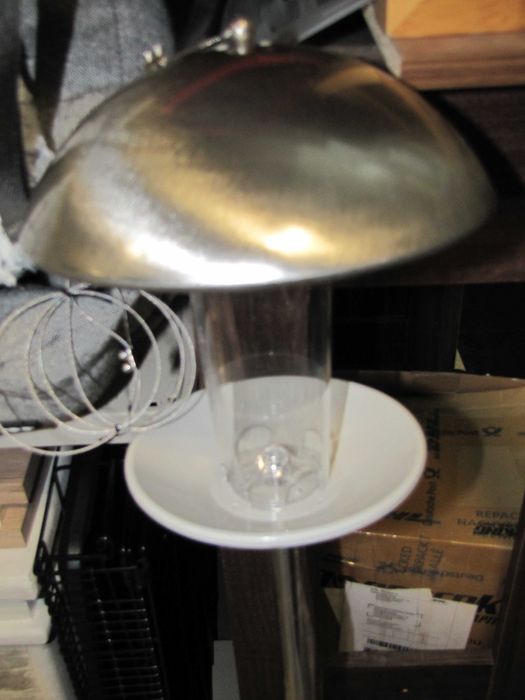 Dozownik karmy dla ptaków karmnik dla ptaków