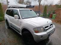 Mitsubishi Pajero Mitsubishi Pajero 3 benzyna 3,5 GDI 2002 r. wersja Dakar