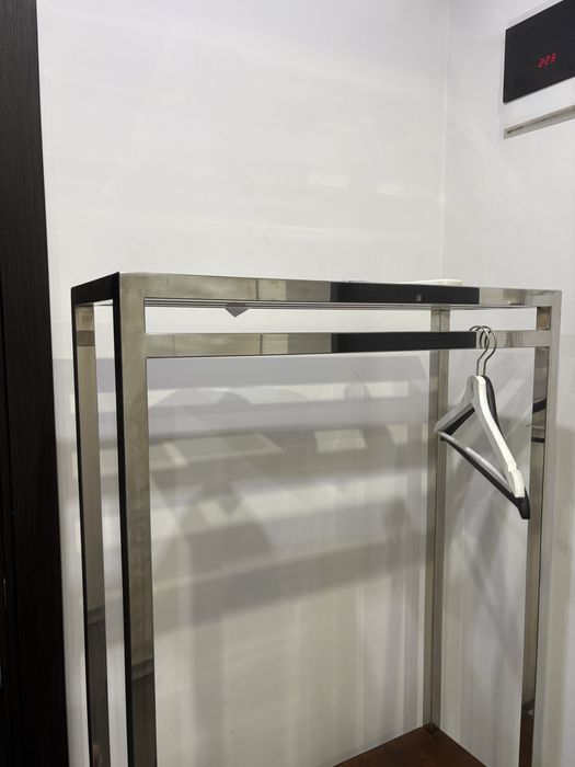 Продам стелаж для взуття і верхнього одягу