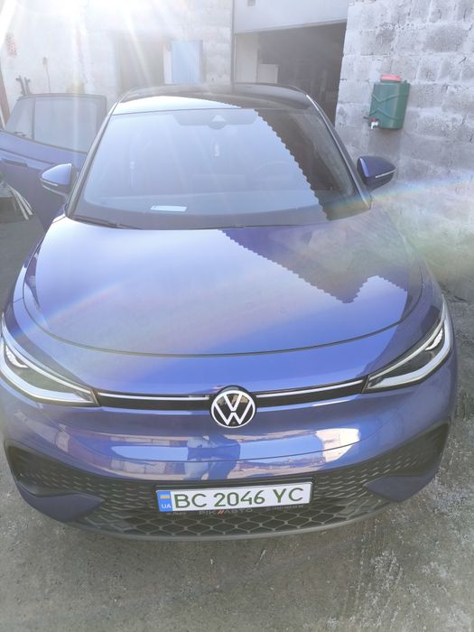 Aвтомобіль Wolwagen ID5 PRO