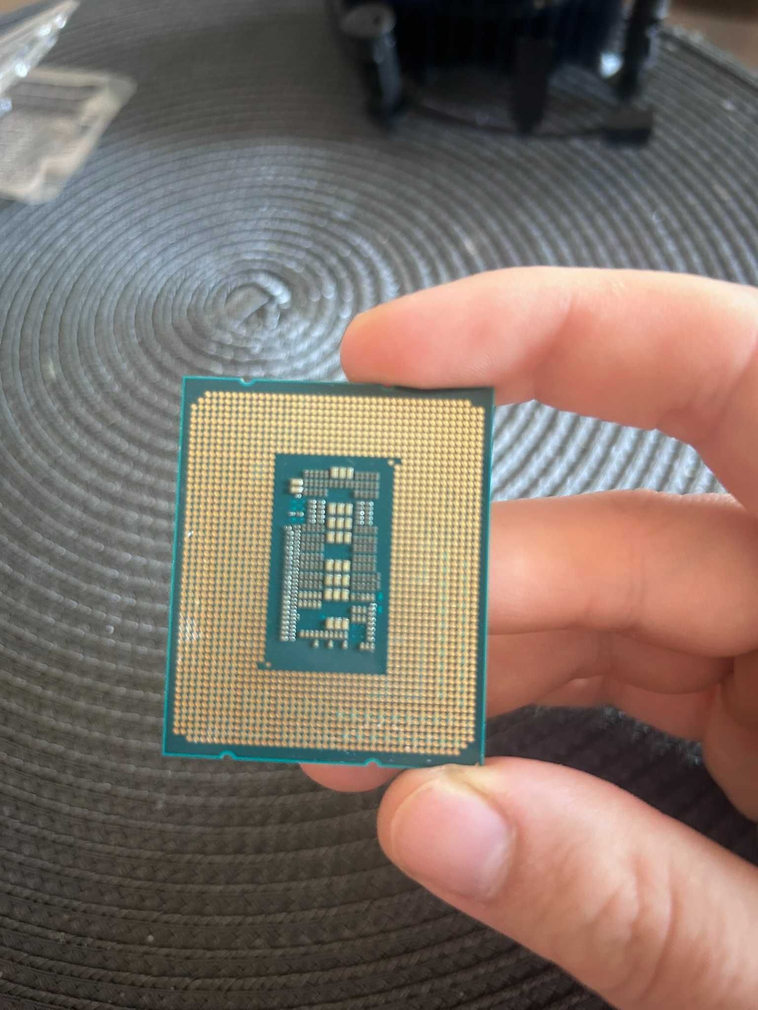 Intel Core i5 12400F