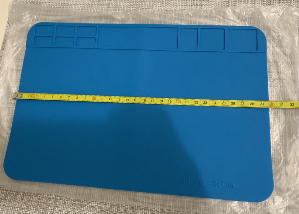 Силиконовый термостойкий коврик для пайки антистатический с ячейками