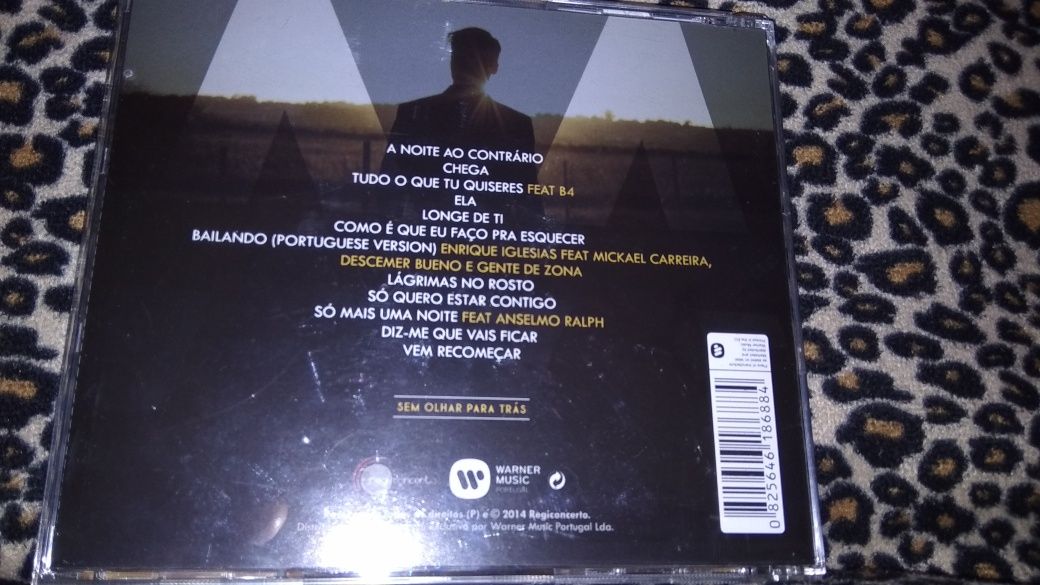 CD• Mickael Carreira -Sem Olhar Para Traz