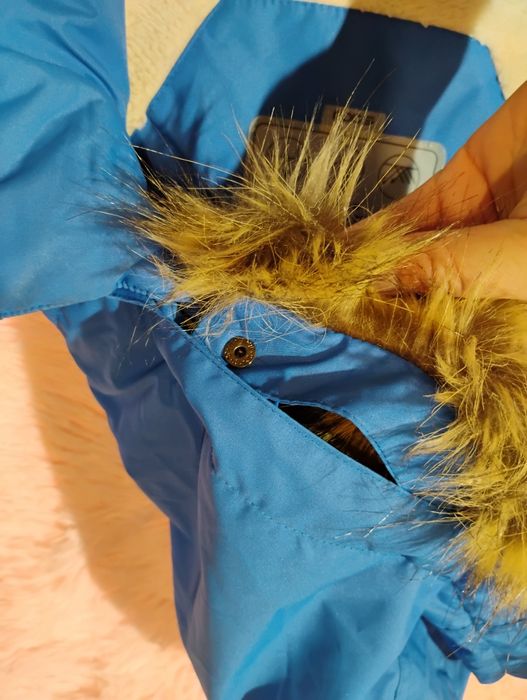 Kurtka zimowa 4F parka rozmiar 152 2 idealnym stanie