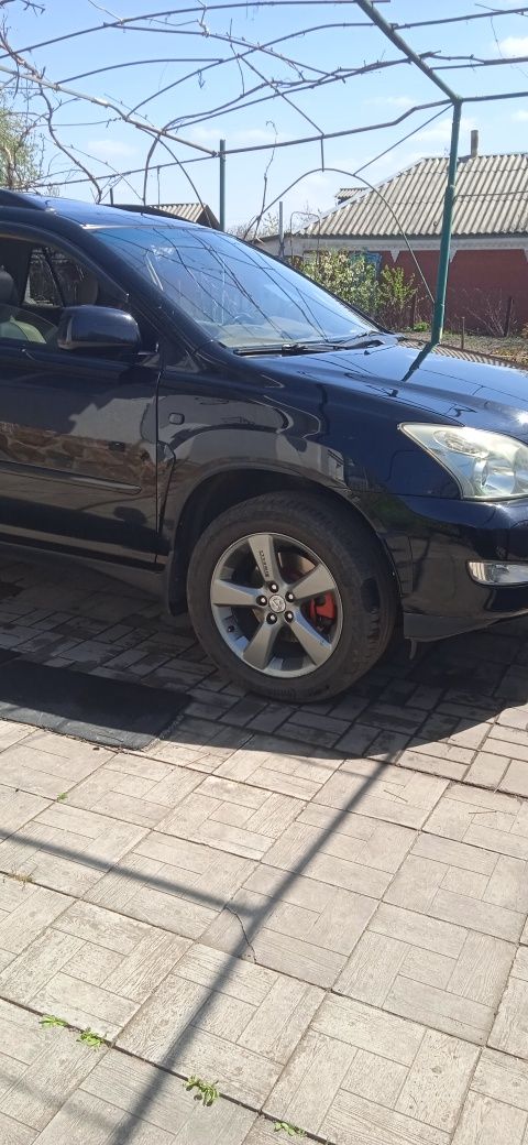 Продам терміново авто Lexus rx300