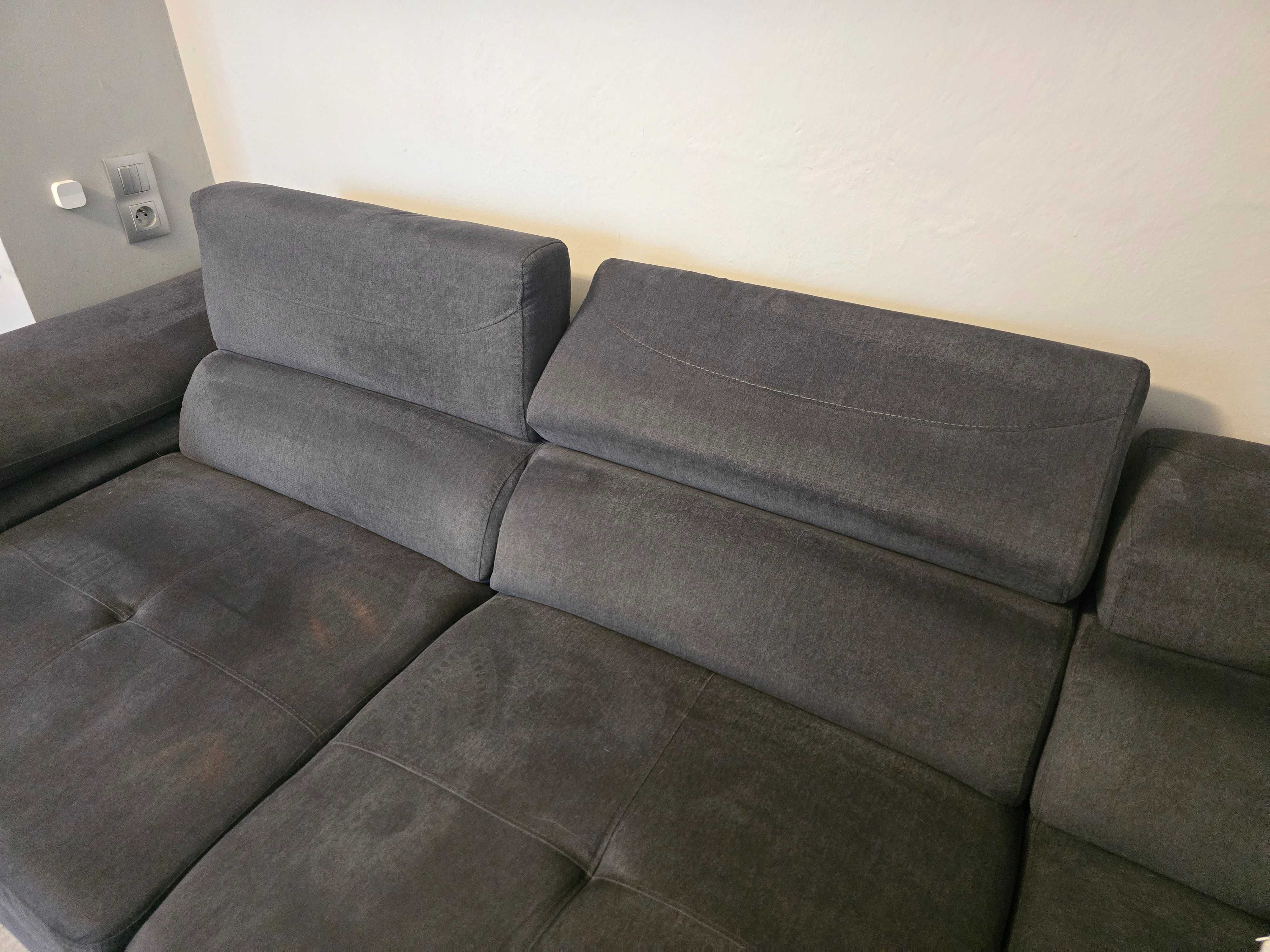 Duży narożnik z funkcją spania, 275*230, regulowane zagłówki, pojemnik