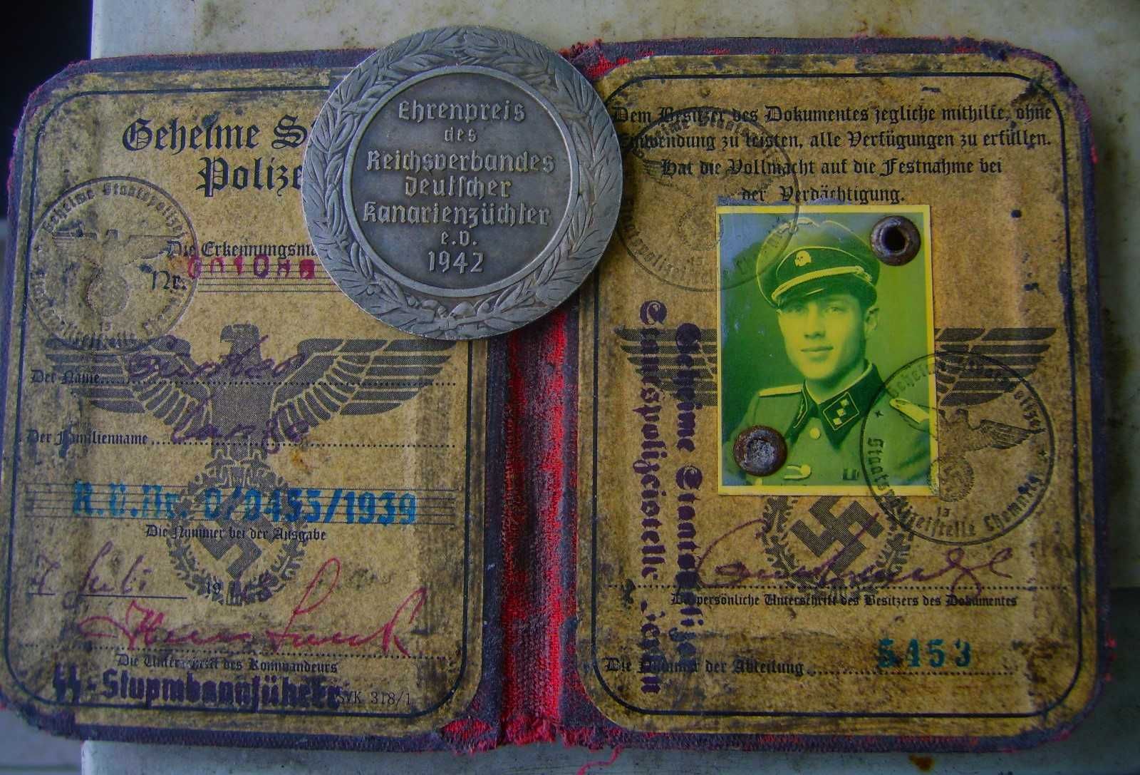 Legitymacja Oficera Waffen SS+ Srebrny Medal 1942 z Adolfem Srebro?