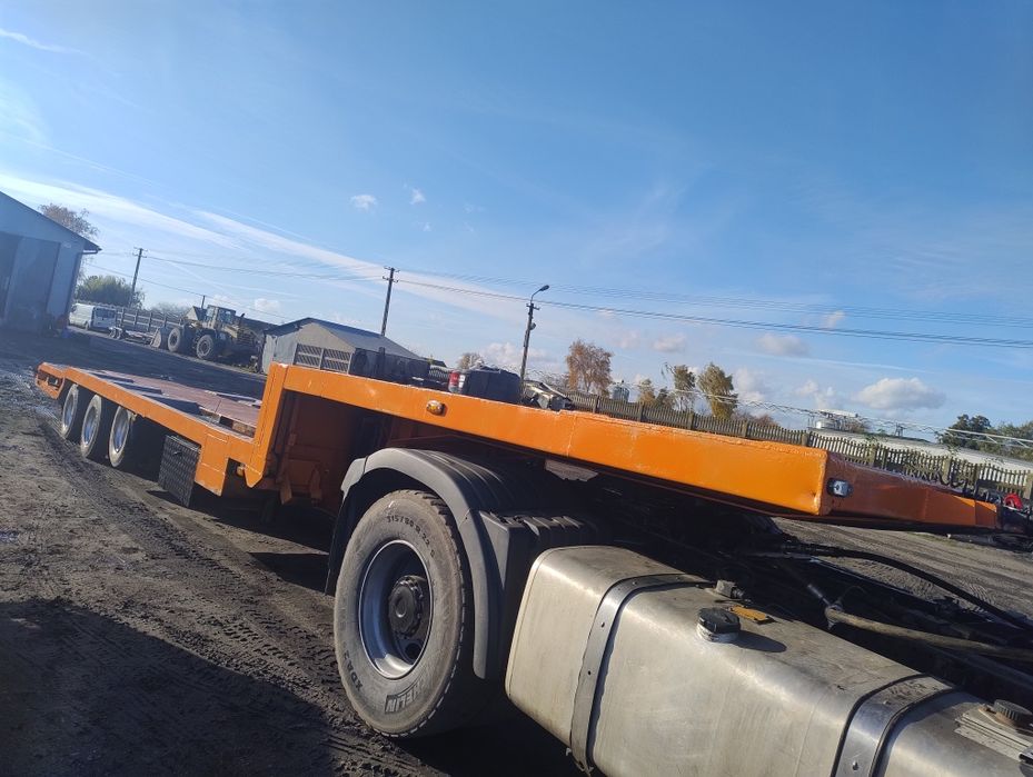 Naczepa niskopodwoziowa Krone