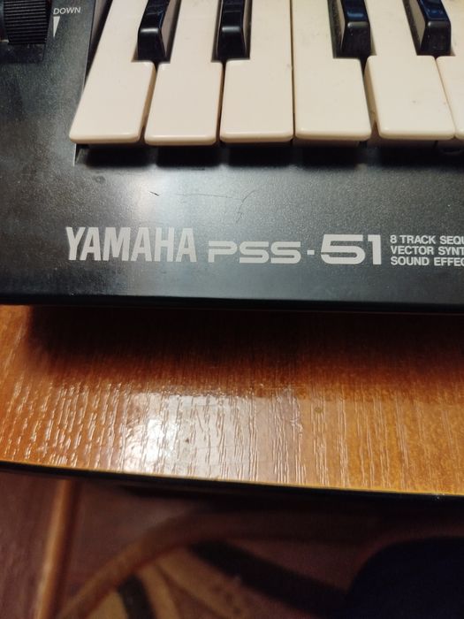 Синтезатор Yamaha pss-51