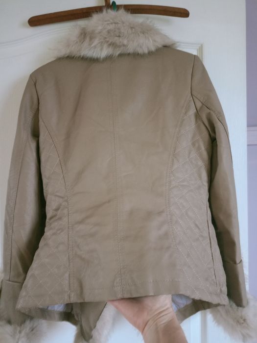 Куртка  осінь тепла зима