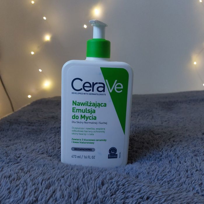 Cerave emulsja nawilżająca