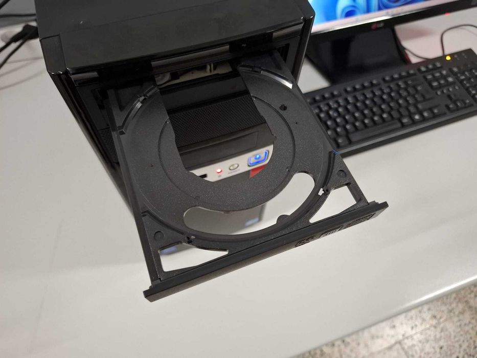 PC ASUS i3 Win11 + Monitor + Teclado + Rato - 100% Funcional