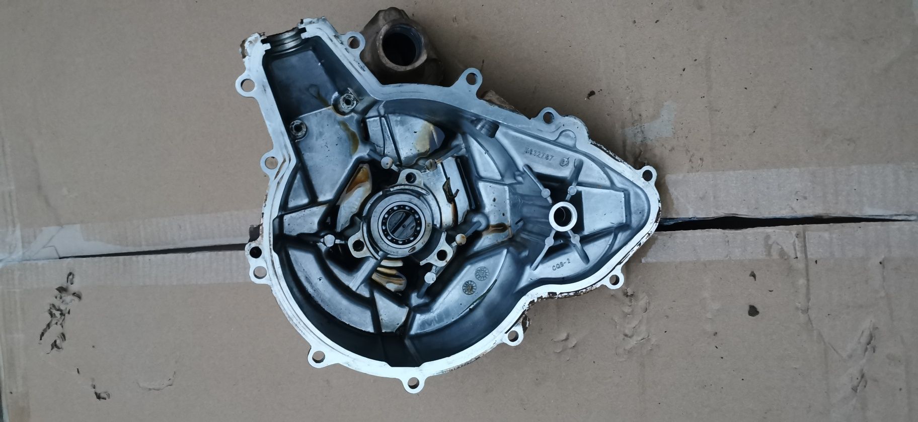 Polaris karter obudowa pokrywa osłona dekiel alternatora pompa wody