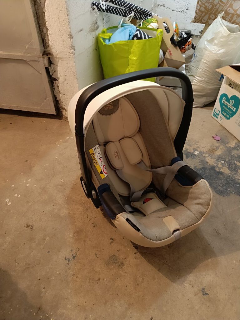 Fotelik Britax Romer baby safe + baza