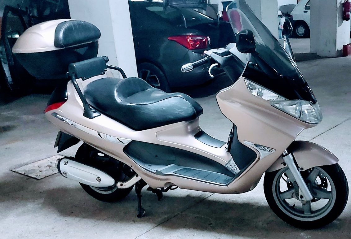 Piaggio X8 200cc