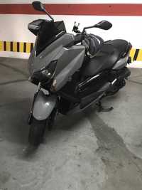 Xmax 250cc impecavel