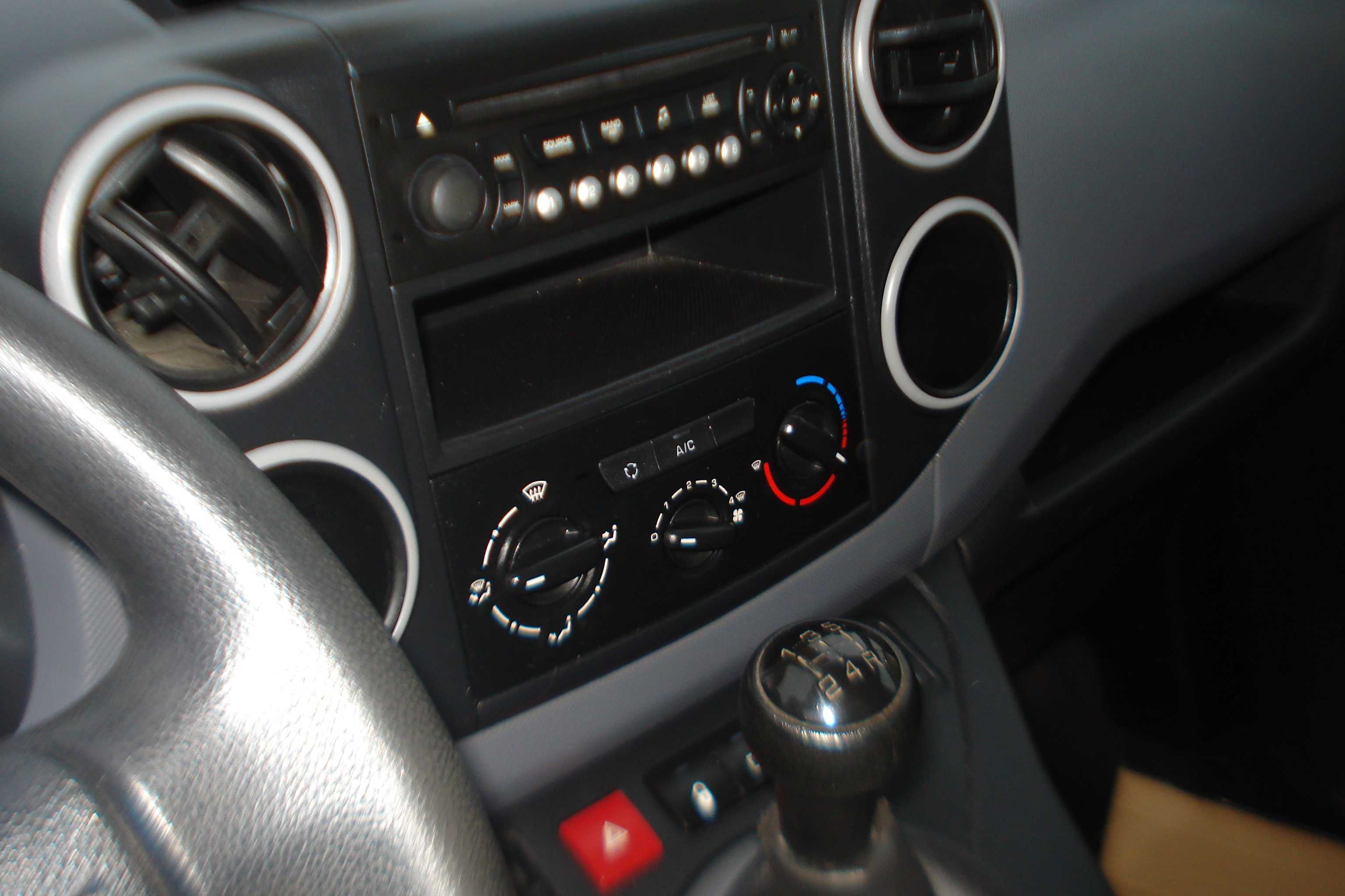 Peugeot  Partner Citroen Berlingo 1,6 BENZYNA KLIMA 100KM EURO-6